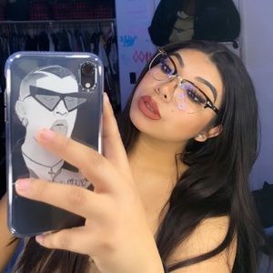 Meet your Posher, Brianna